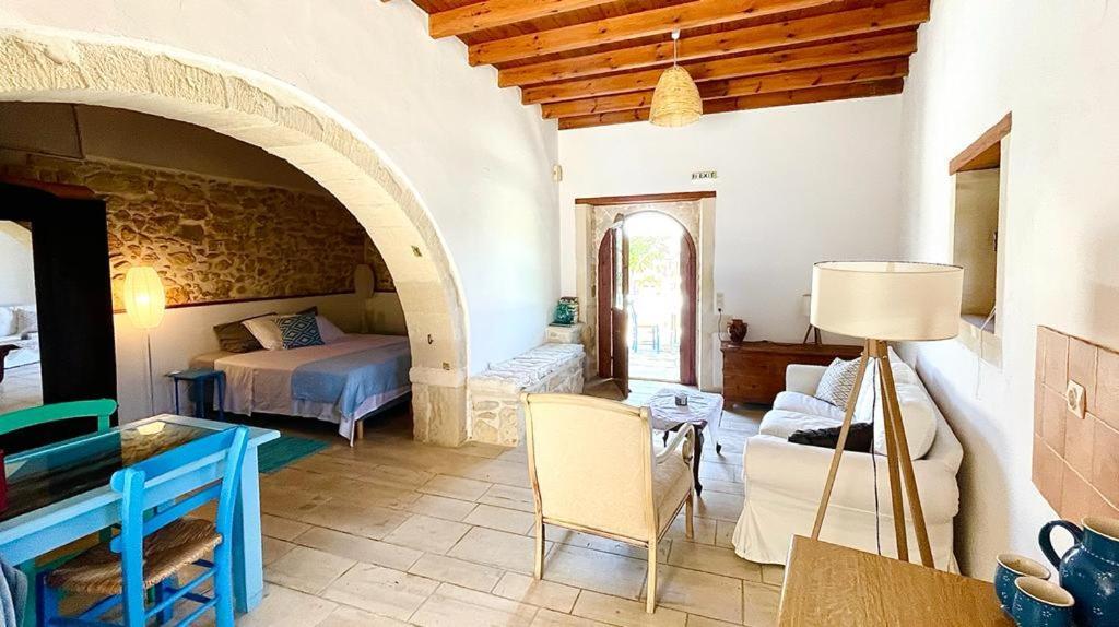 Bed & Breakfast Monastiriako