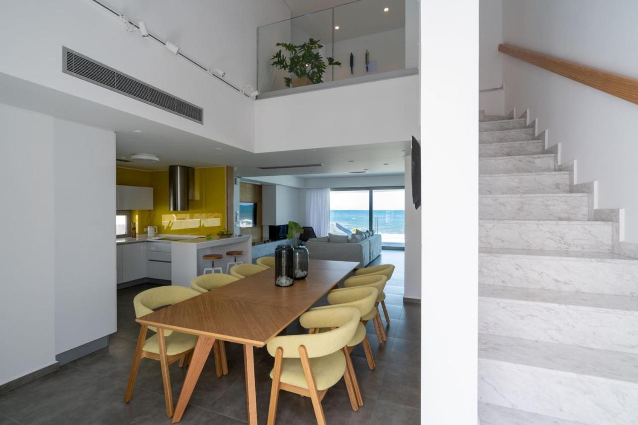 Dia's Blue 8 Bedrooms Seafront Gournes Gouvon