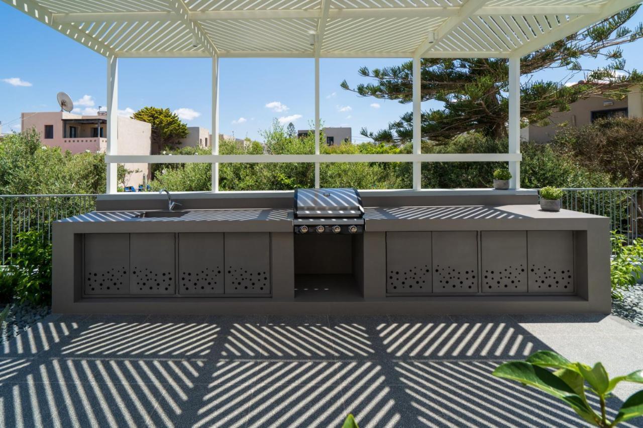 Dia's Blue 8 Bedrooms Seafront Gournes Gouvon