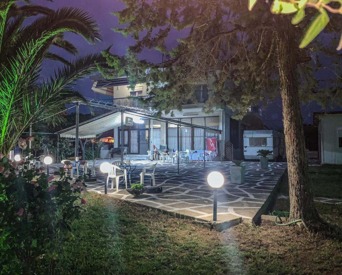 Apartment Galinis' Sea Front B *