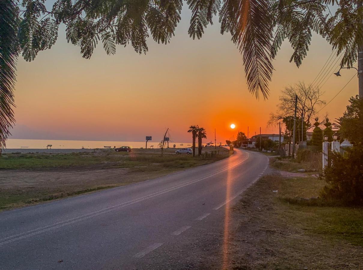 Galinis' Sea Front B * Nea Kallikrateia