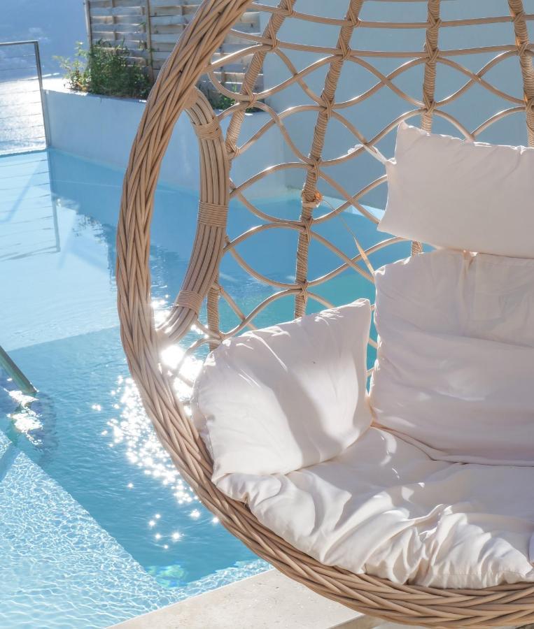 Aparthotel Zeus Throne *