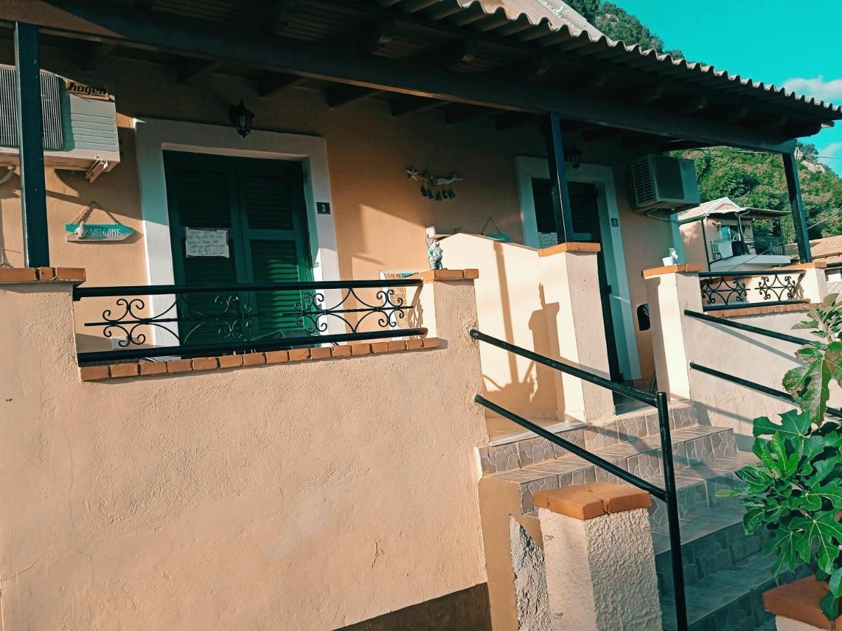 Vassilis Apartment