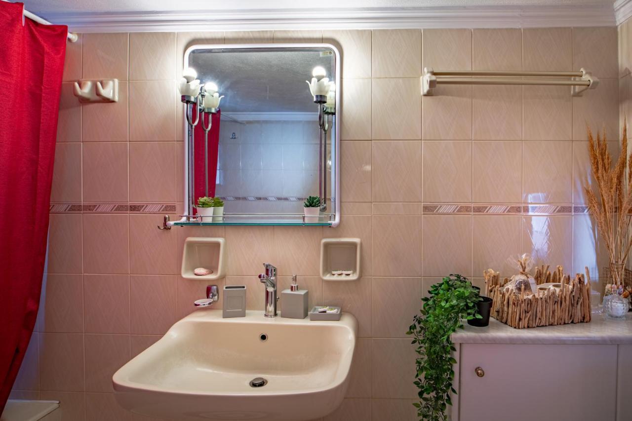 Golden Flower's Apartment *