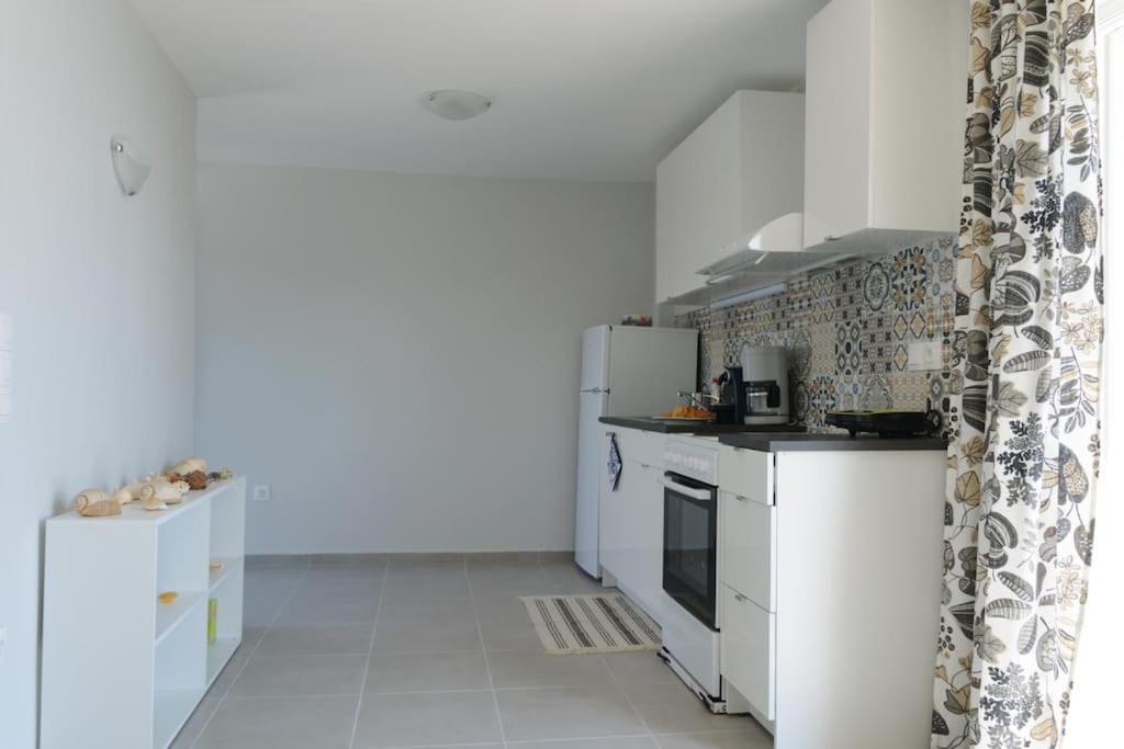 Beautiful Seaside With Amazing View Apartment *