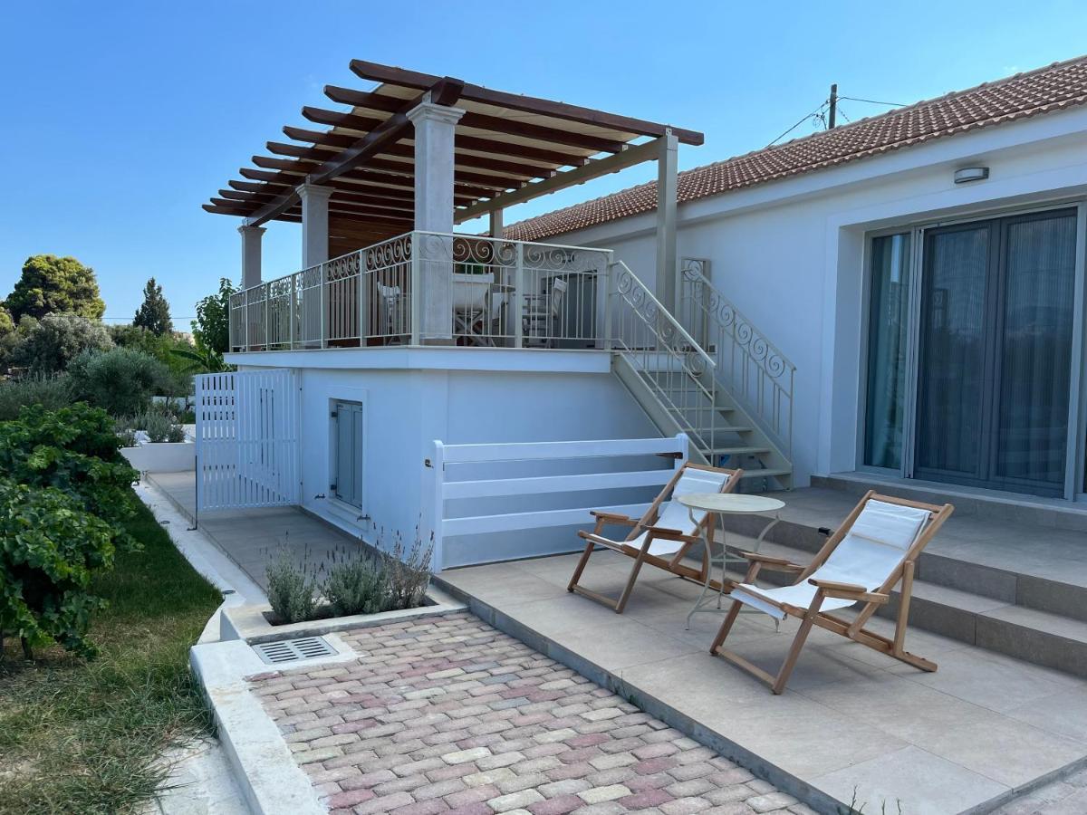 Apollonides Seafront Villa 2 Melete