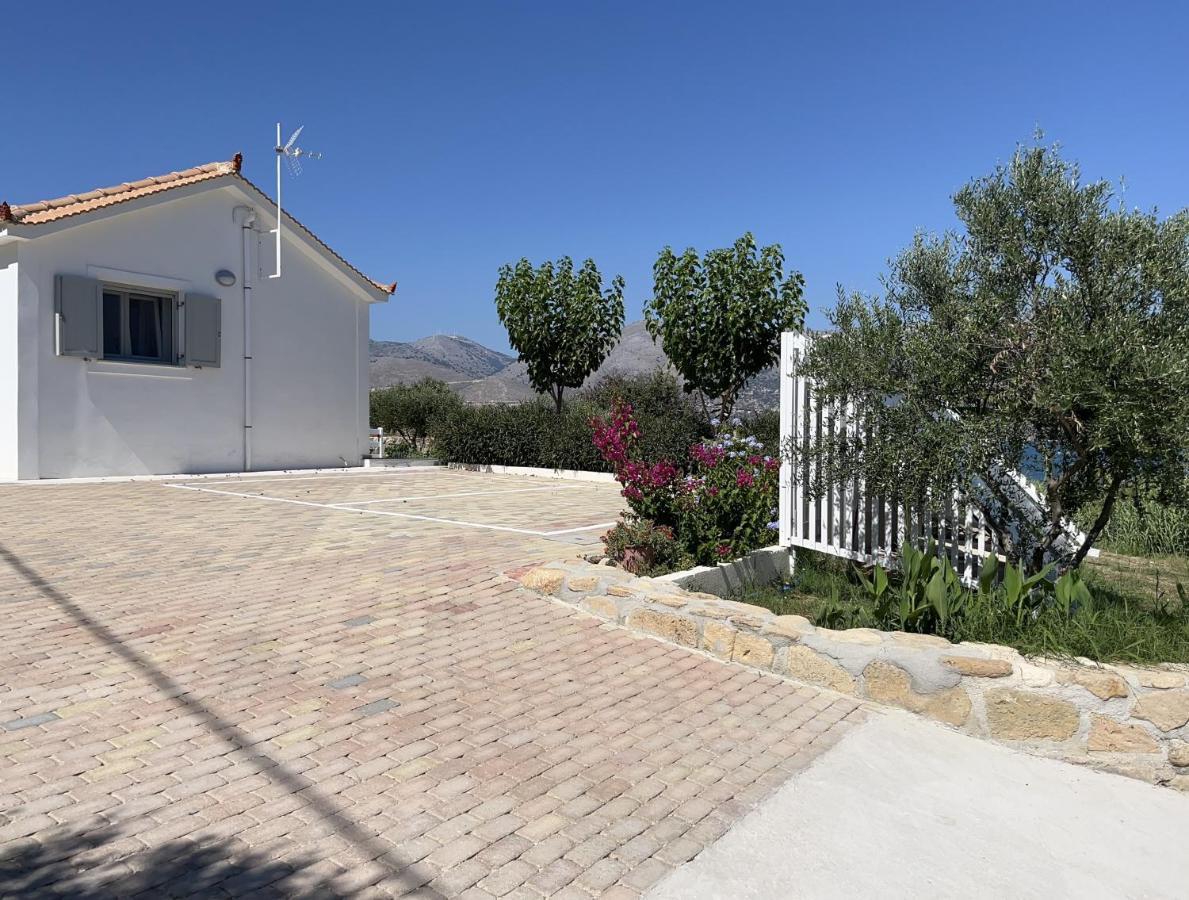Villa Apollonides Seafront Villa 2 Melete Lixouri