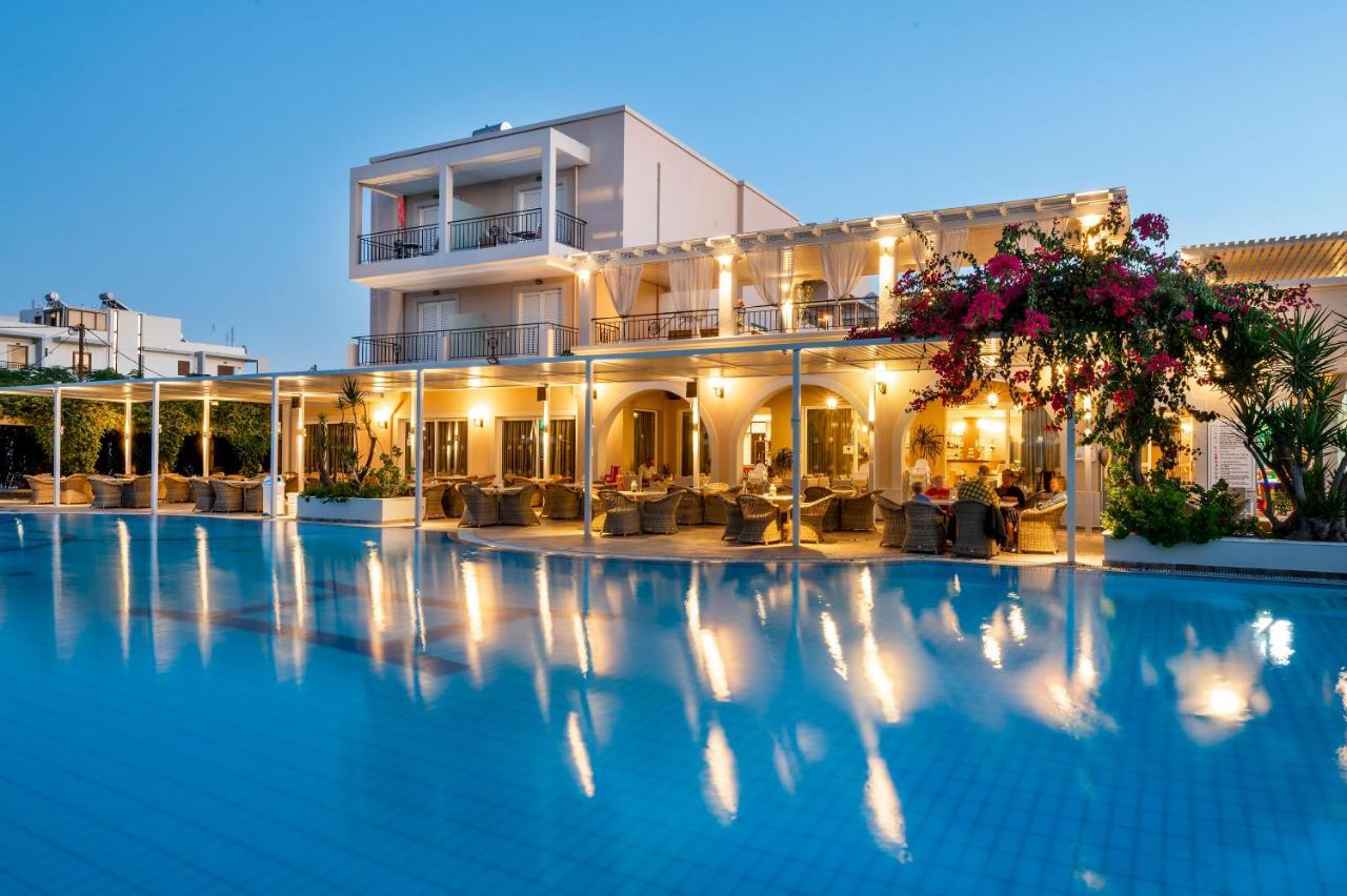 Aparthotel Peridis Family