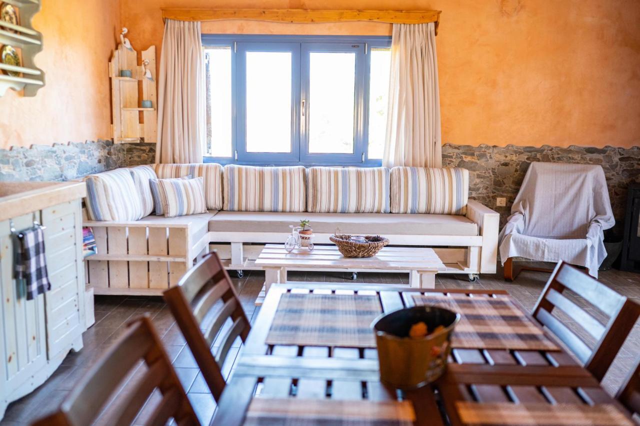 Farm stay Chaihoutes Stone House Into Olive Farm In Zia *