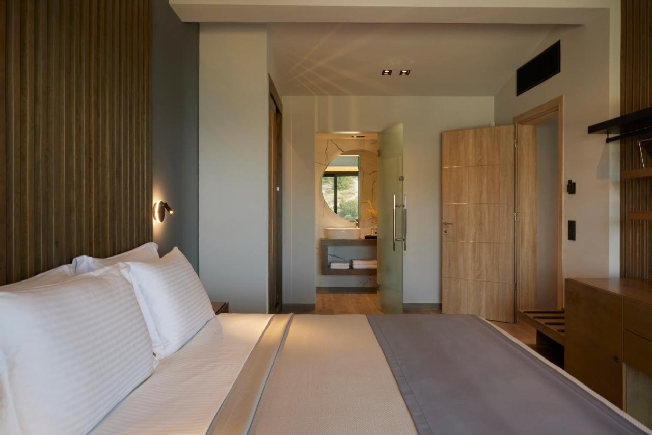 Villa Omnia - Luxury Bound On Earth *