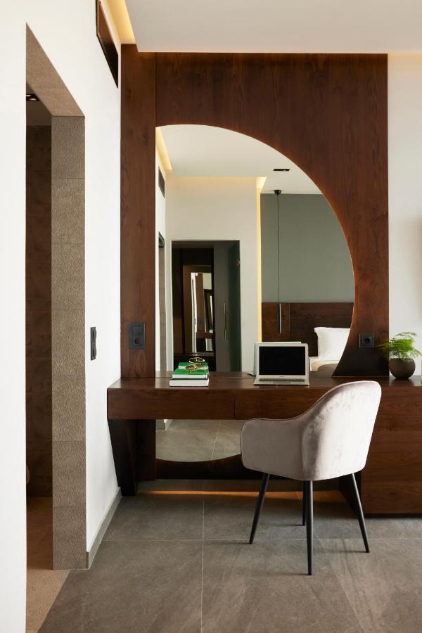 Omnia - Luxury Bound On Earth Villa *