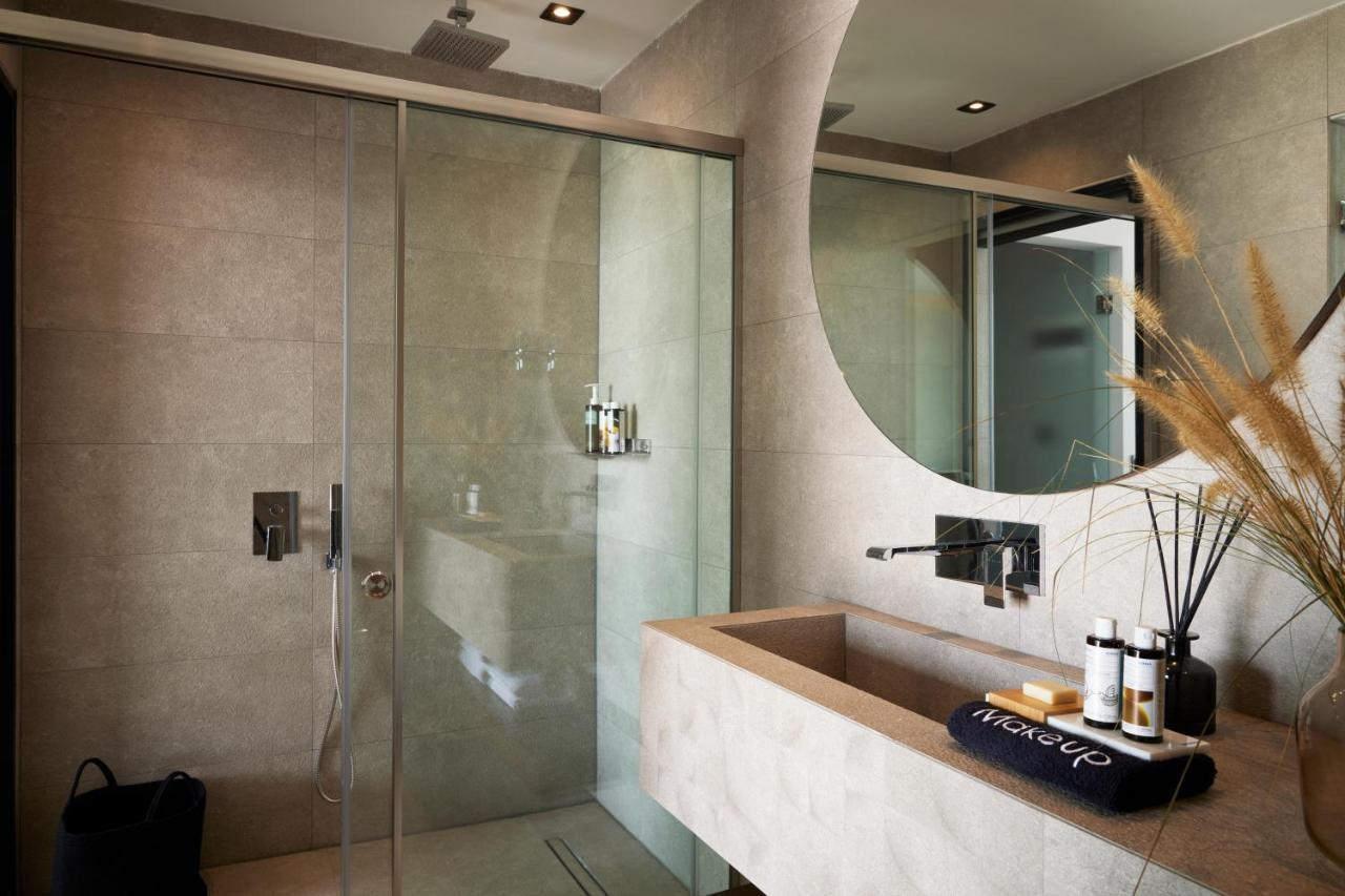 Villa Omnia - Luxury Bound On Earth *