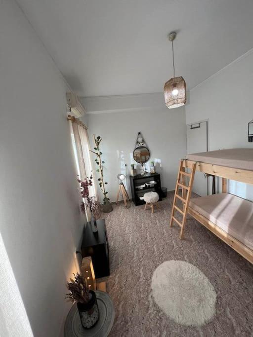Edem First Floor Perivolos (Santorini)