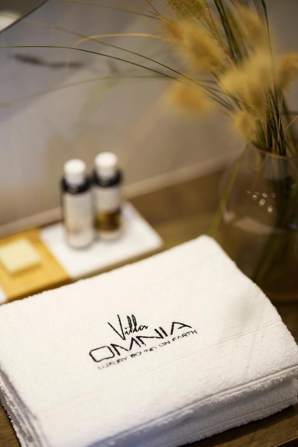 Villa Omnia - Luxury Bound On Earth *