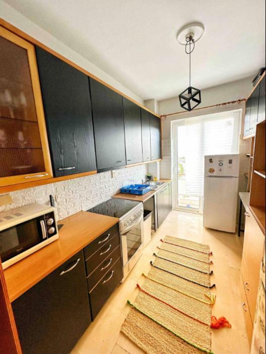 Alimos Marina Huge 3bd Apartment Athens