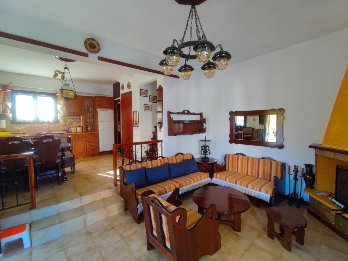 Traditional Lux Mezonete Villa Pefkochori