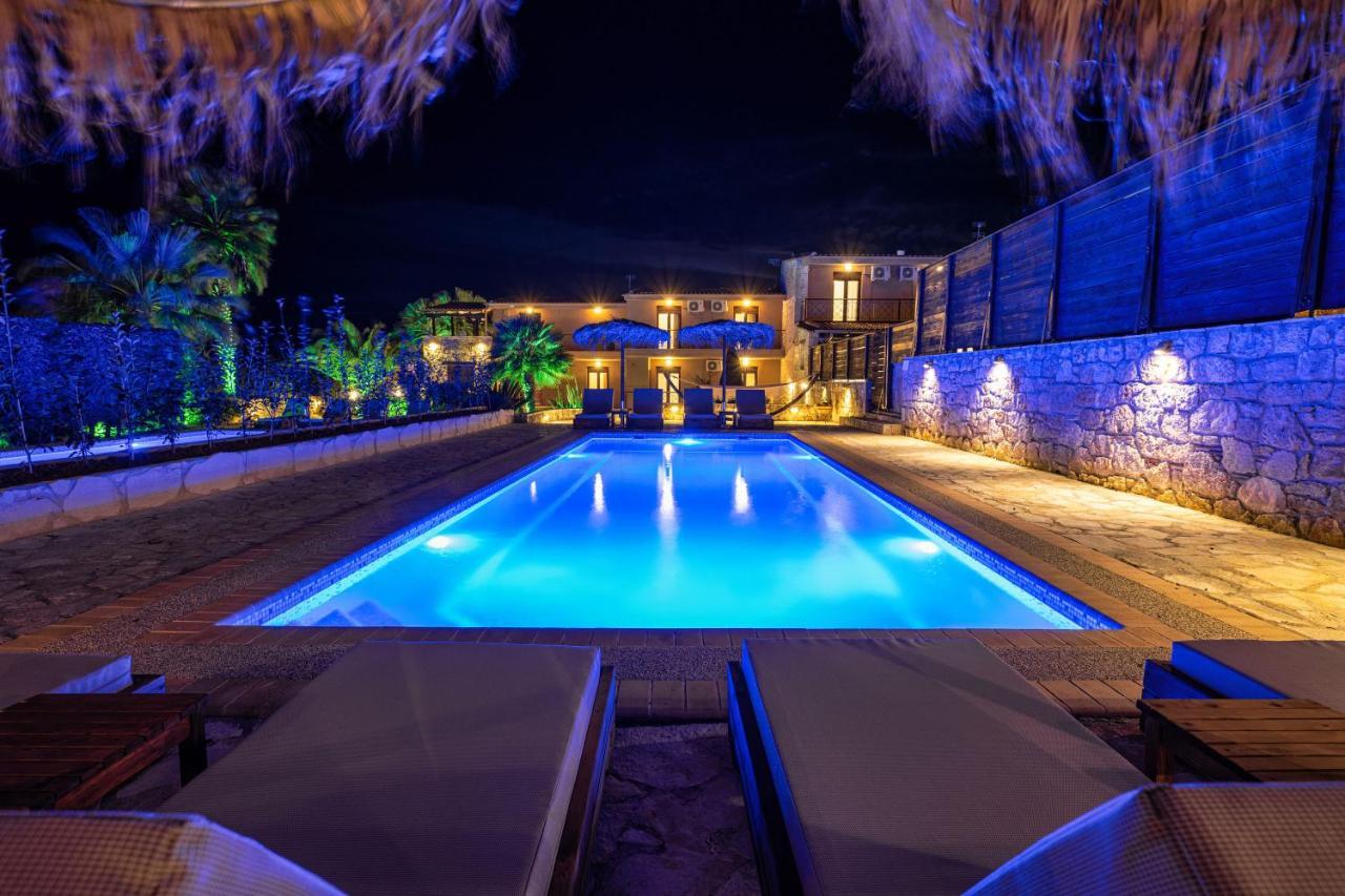 Palmrise Luxury By Travel Pro Services - Halkidiki Villa Nea Skioni