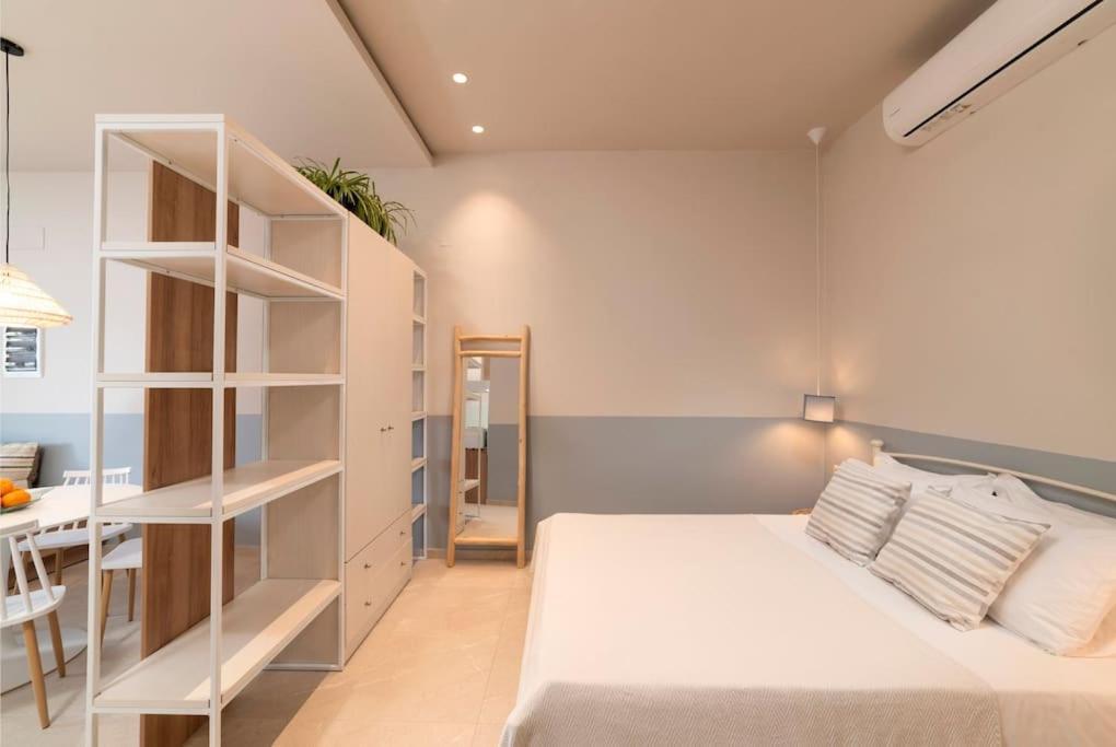 Apartment Seafront V *
