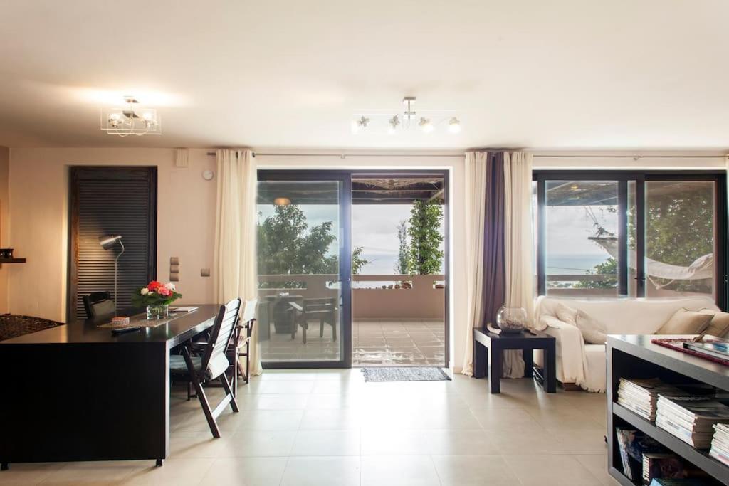 Apartment 7 Sences!! *