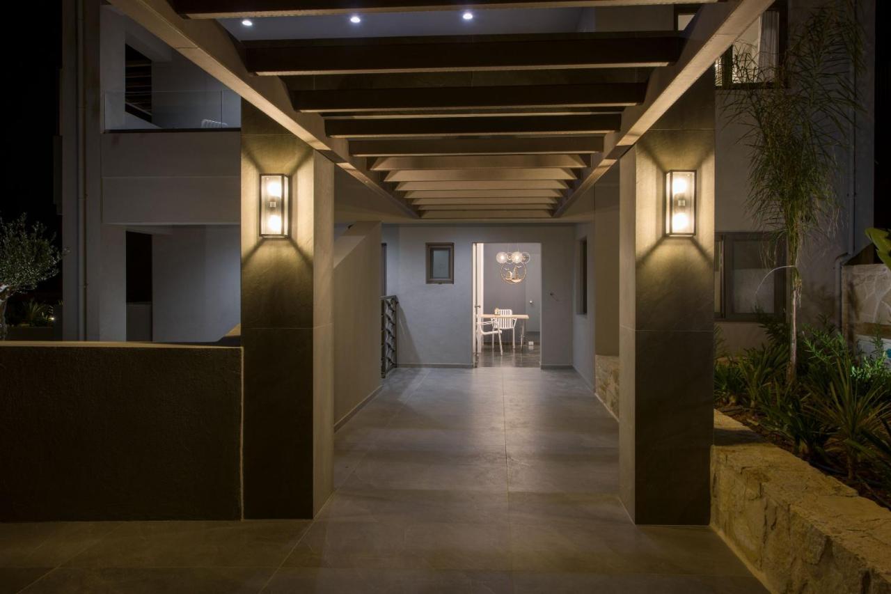 Eleanthi Modern Living Apartment *