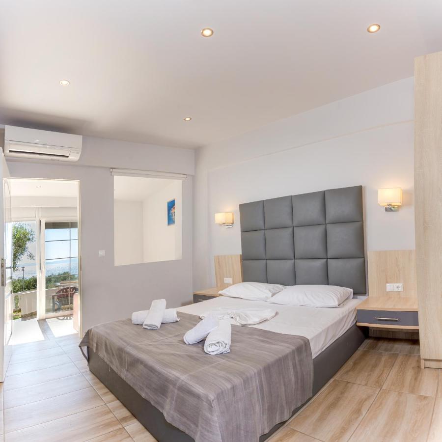 Aparthotel Paradisos Holiday