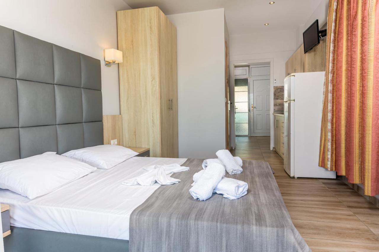 Paradisos Holiday Aparthotel Paradisos