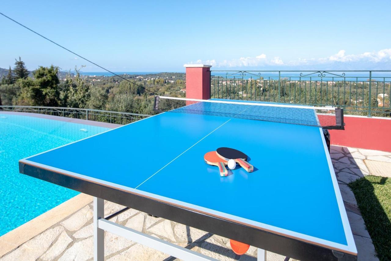 Villa Red Queen
