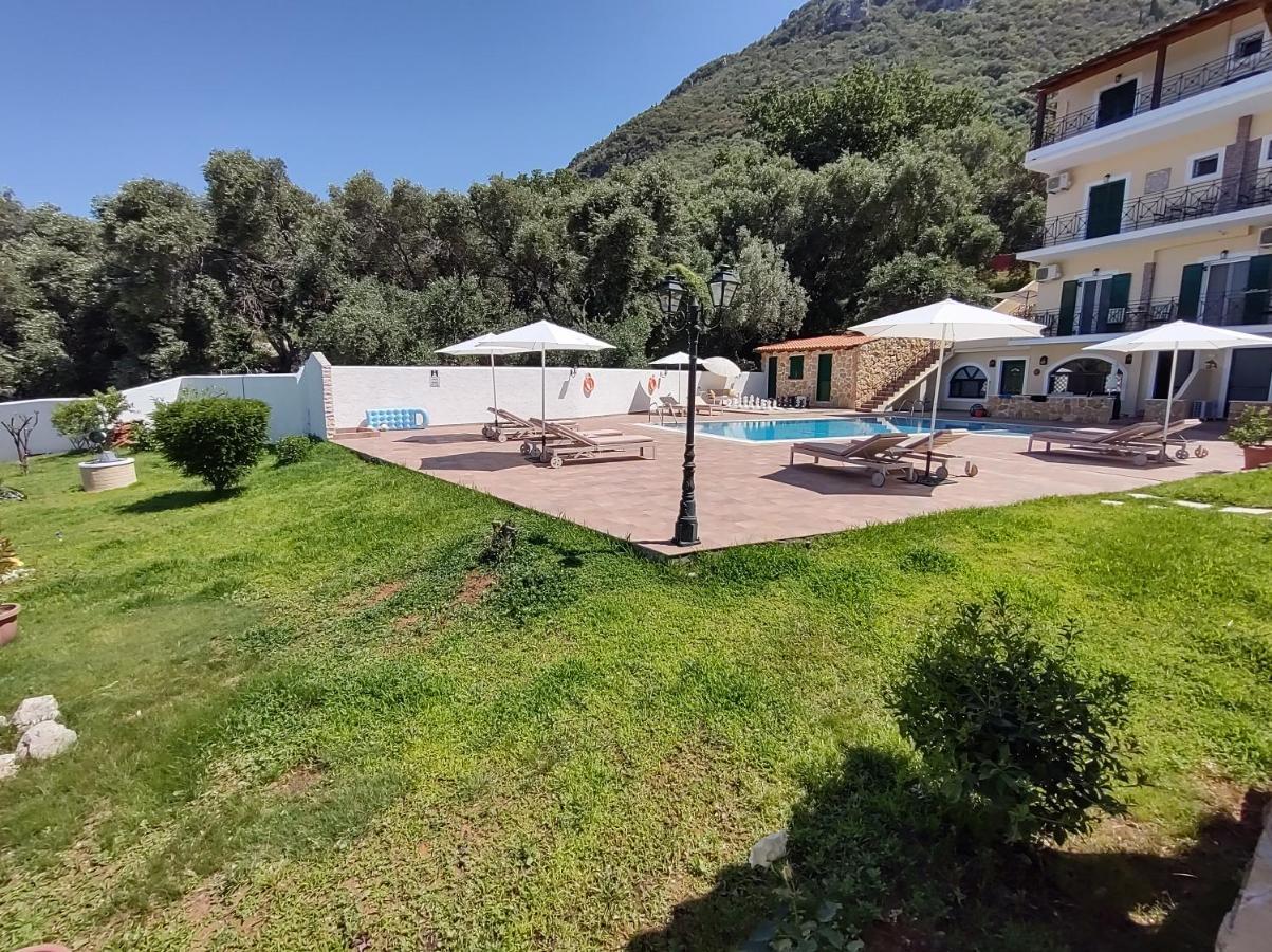 Archontiko Loukis Aparthotel 3*