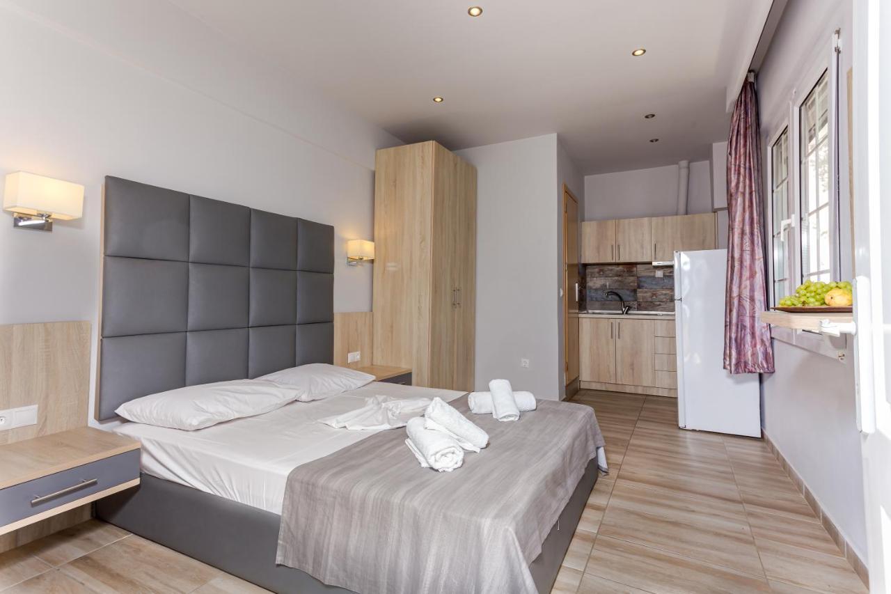 Aparthotel Paradisos Holiday