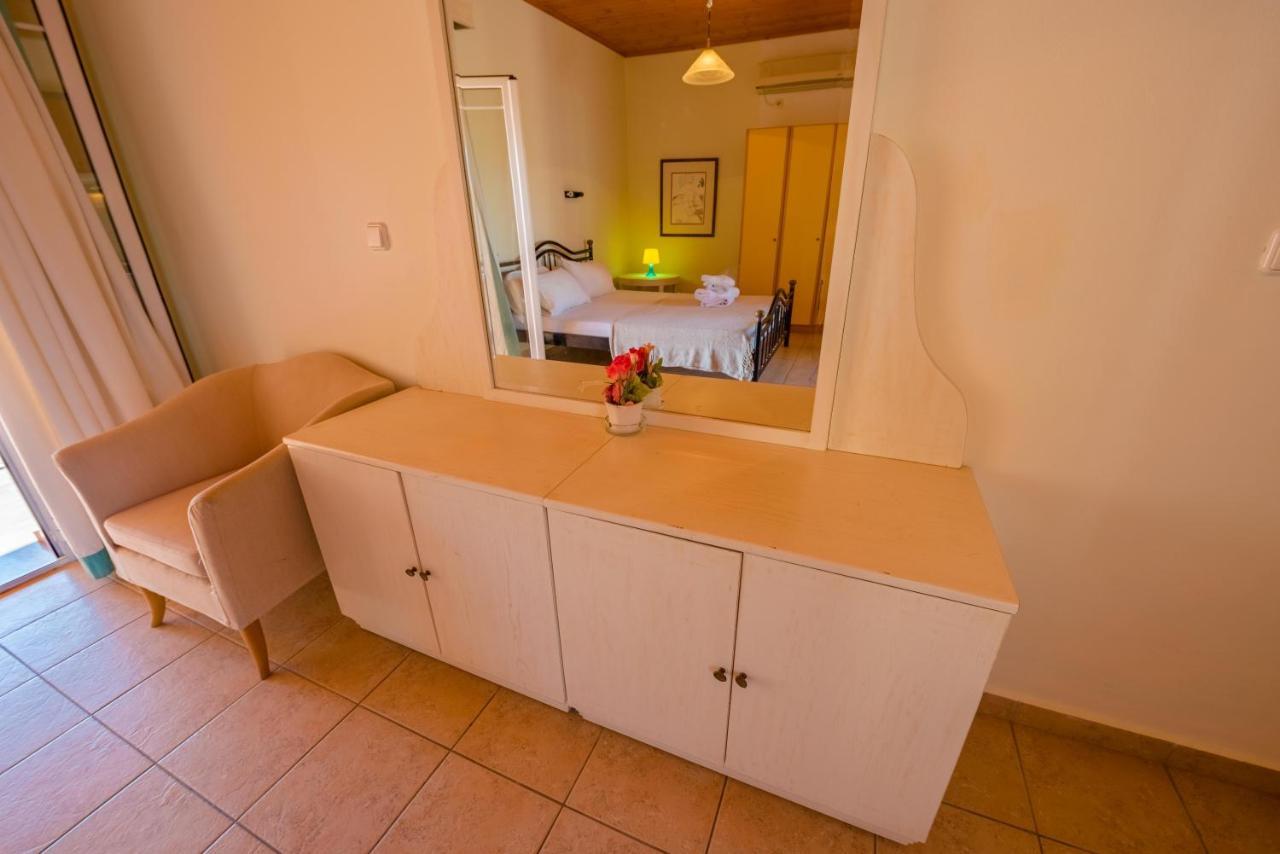 Aparthotel Sotiris Livathos (Kefalonia)