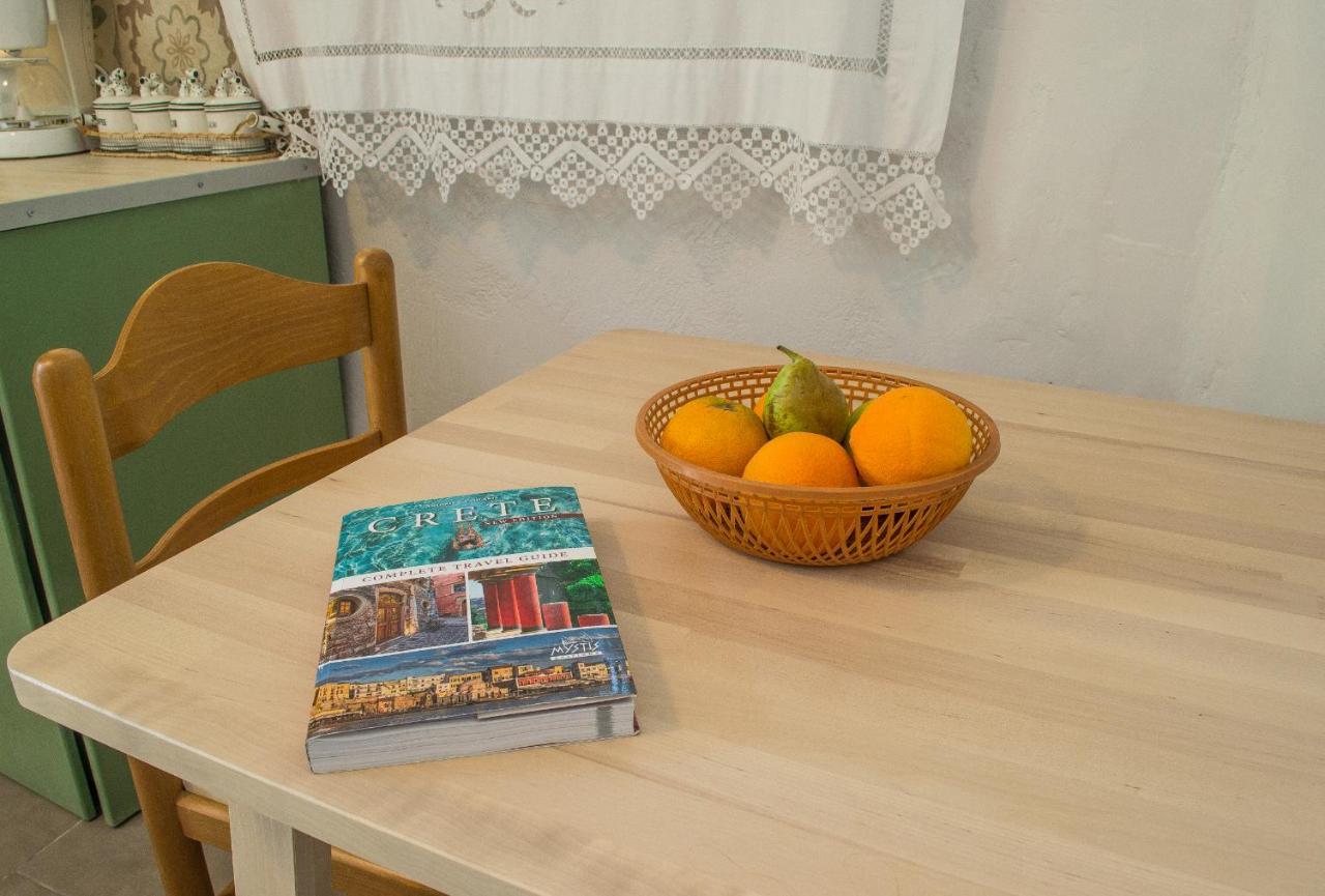 Feneri 3 -cozy Rustic 20' From