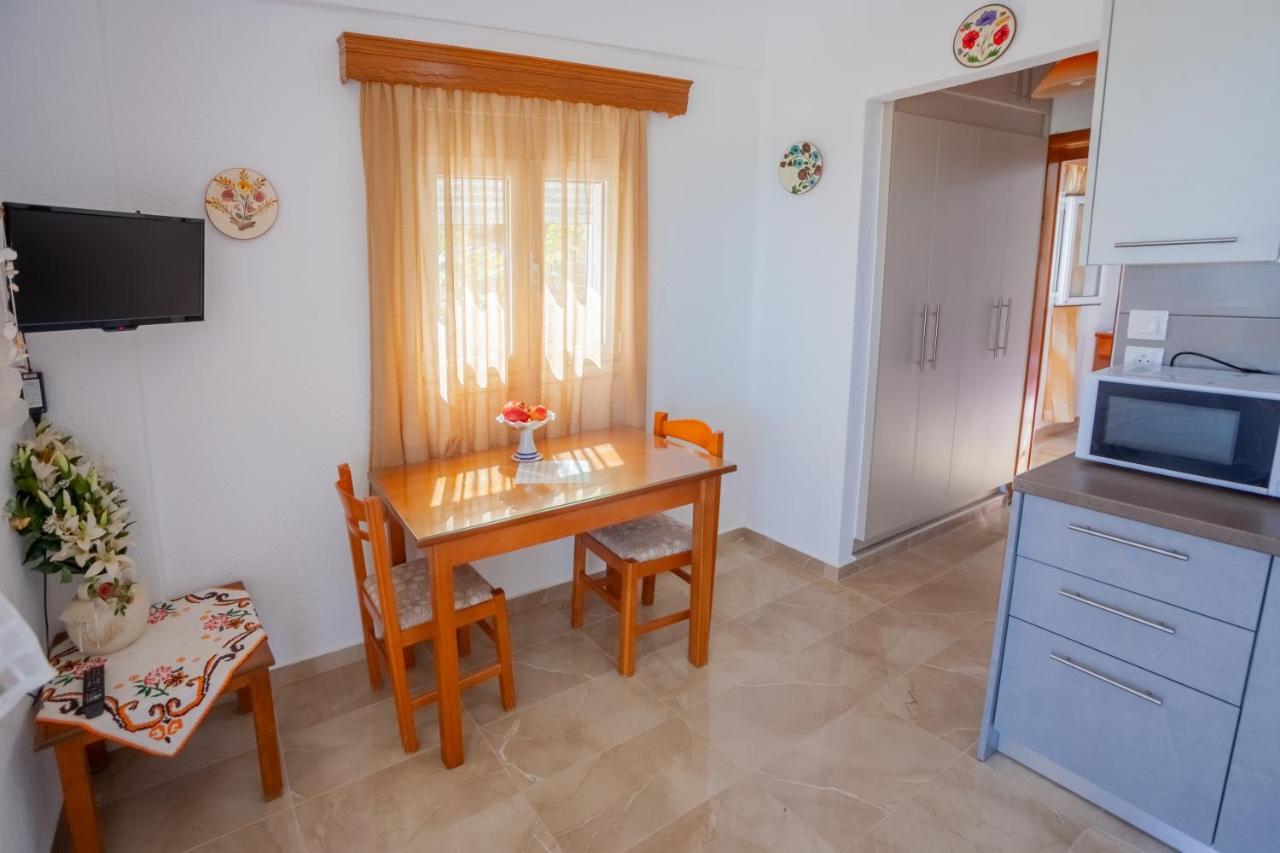 Kavousanos * Istro
