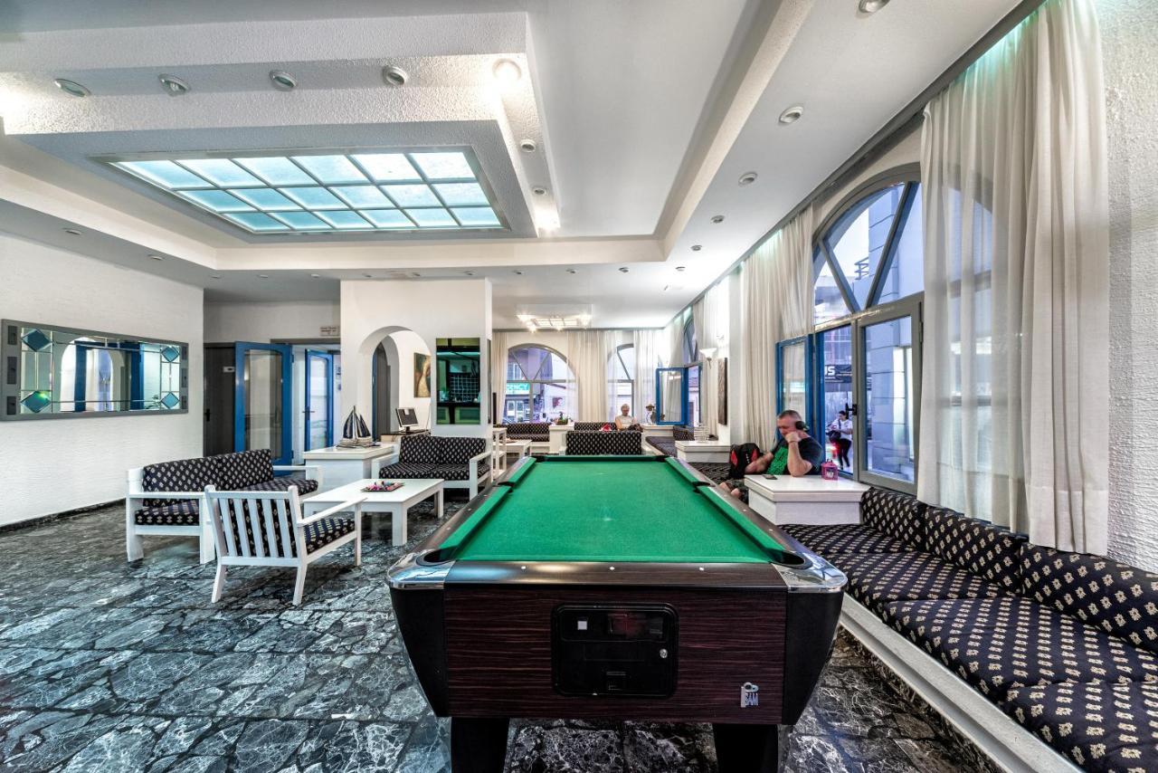 Hotel Iro 2*