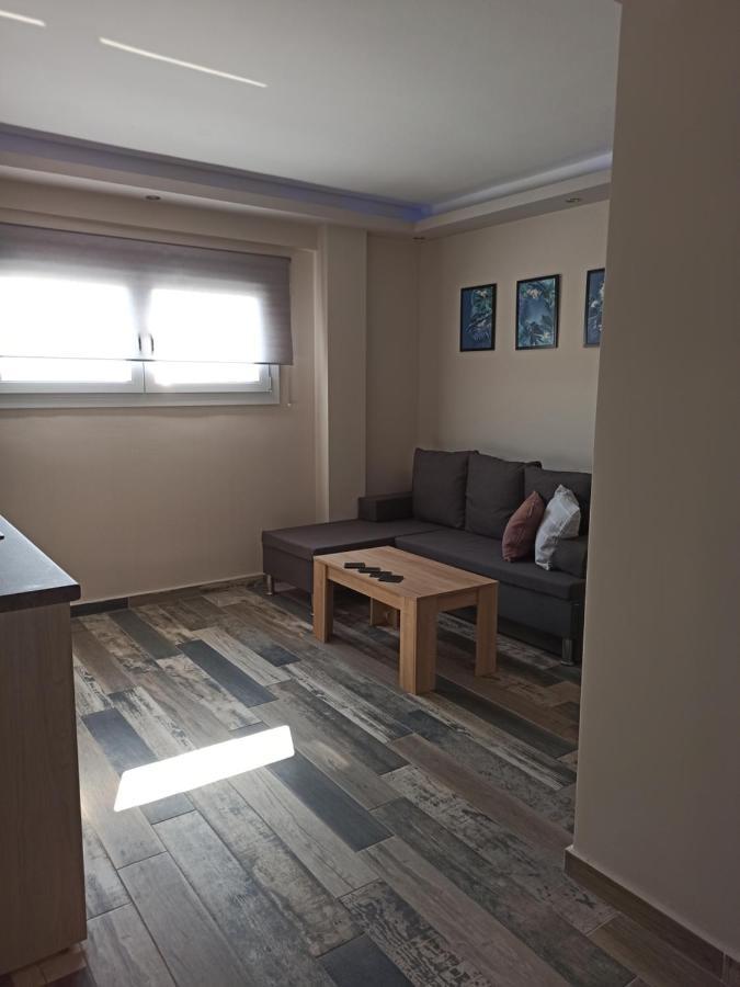 Minimalist W/ View Apartment Thessaloniki