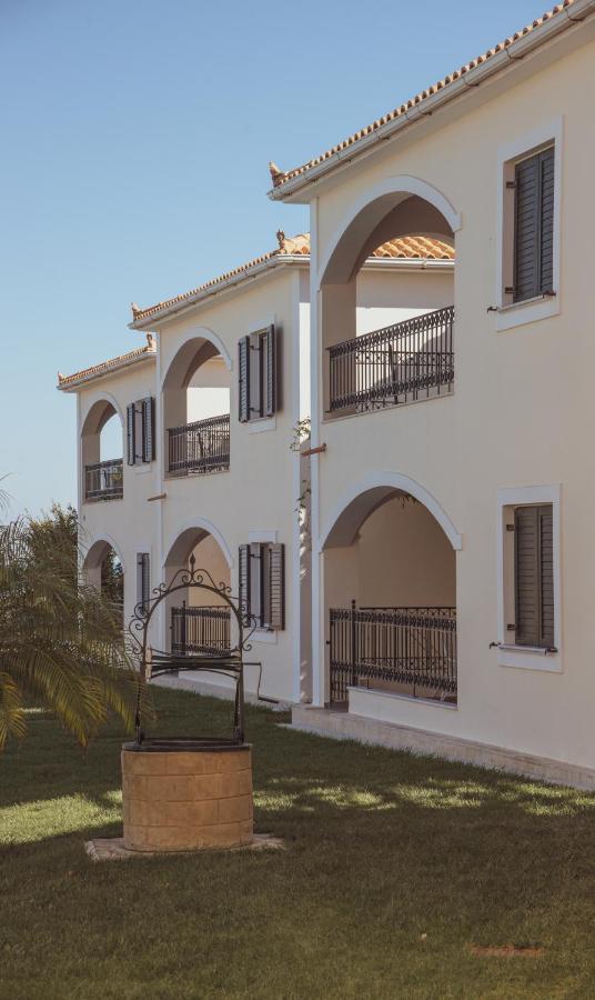 Erietta 4*