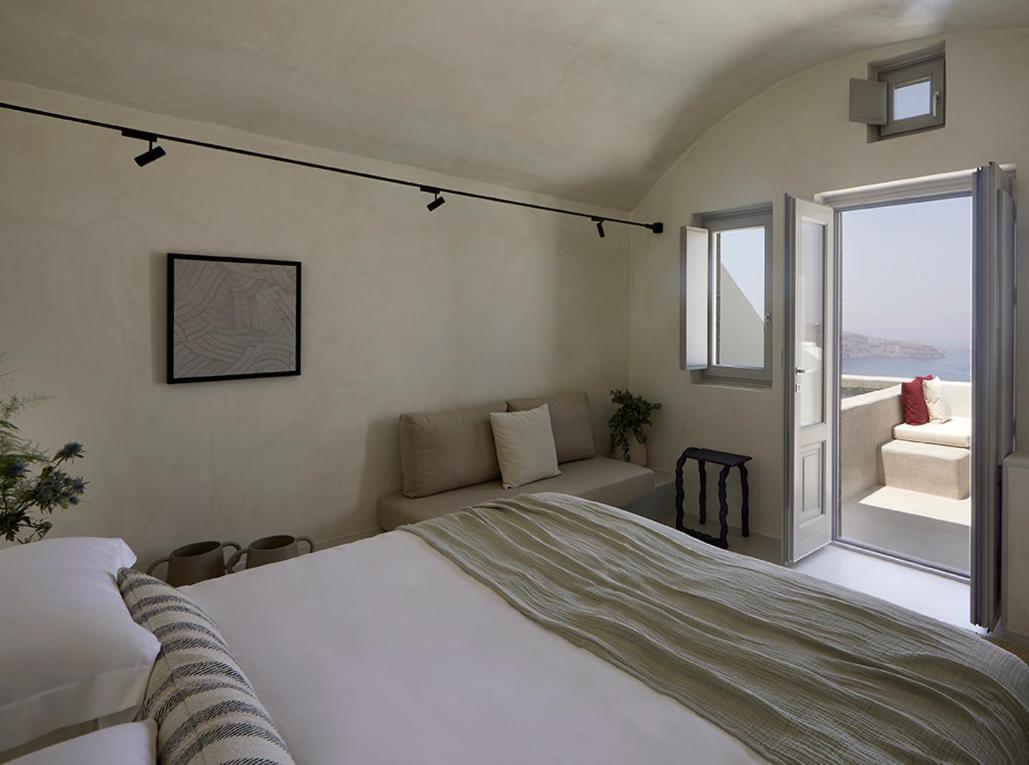 Atoles Retreat Imerovigli (Santorini)