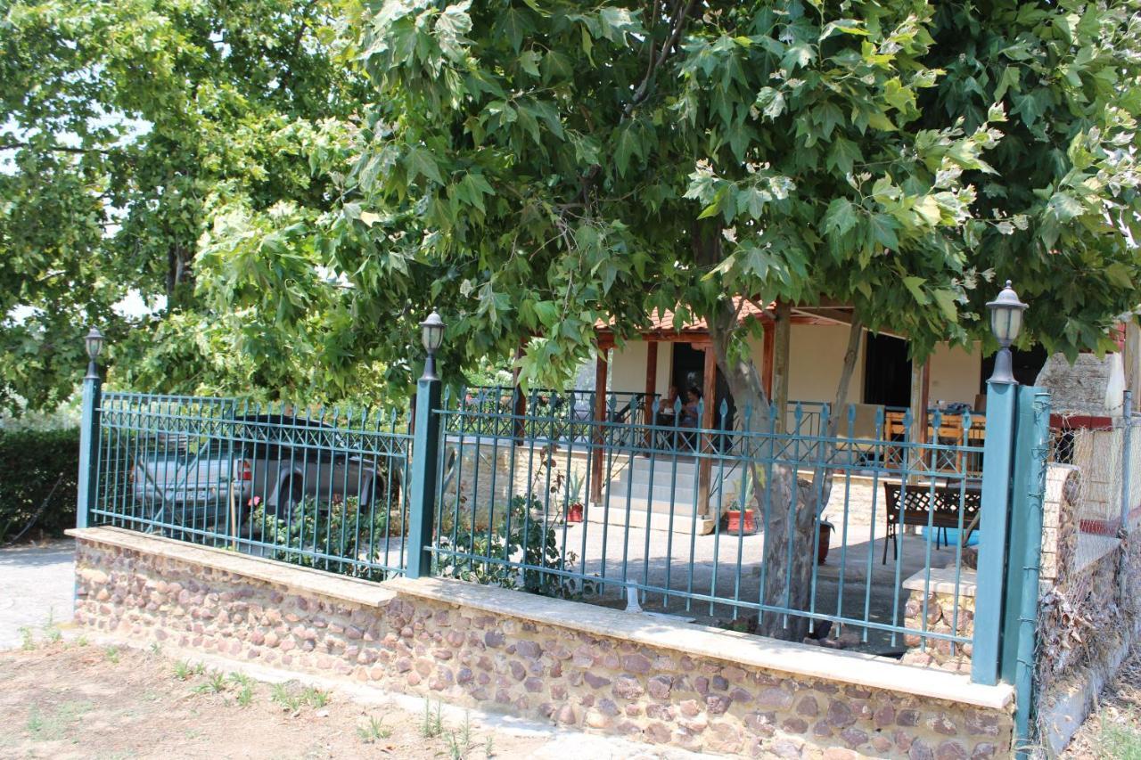 Lefter's Cottege Holiday home *