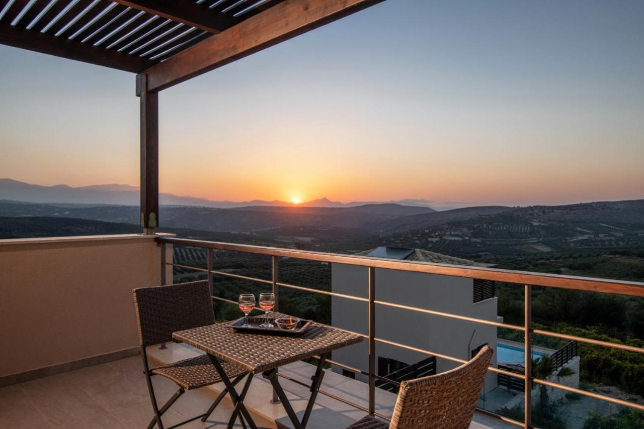 Brand New Plyto - Amazing Views - Heated Pool * Epano Vathia
