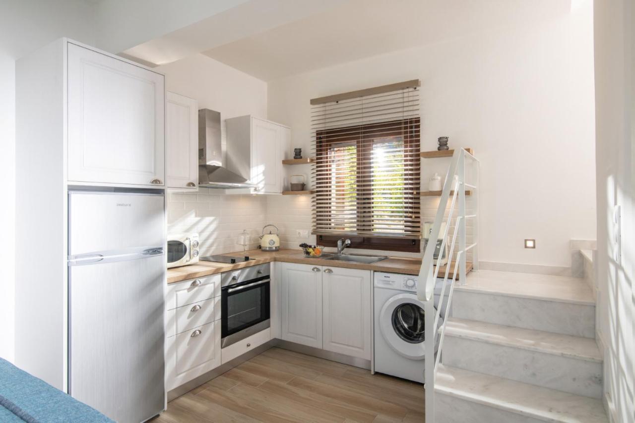 Brand New Plyto - Amazing Views - Heated Pool Epano Vathia