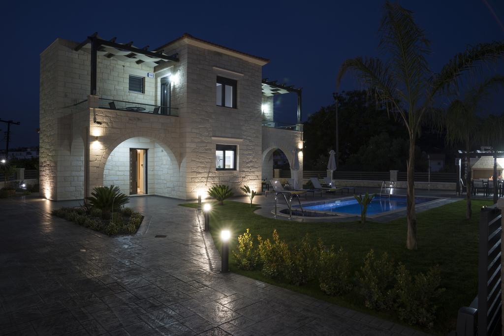 Villa-azalea Almyrida (Crete)