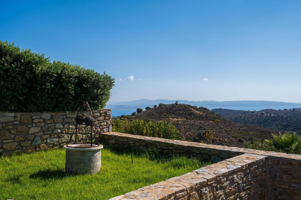 Lenikos Aparthotel