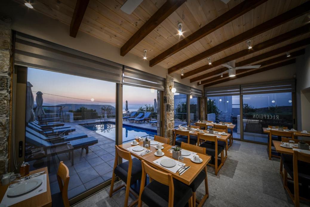 Aparthotel Lenikos