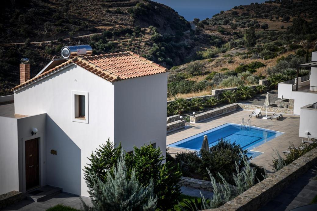 Lenikos Aparthotel Agia Galini (Crete)