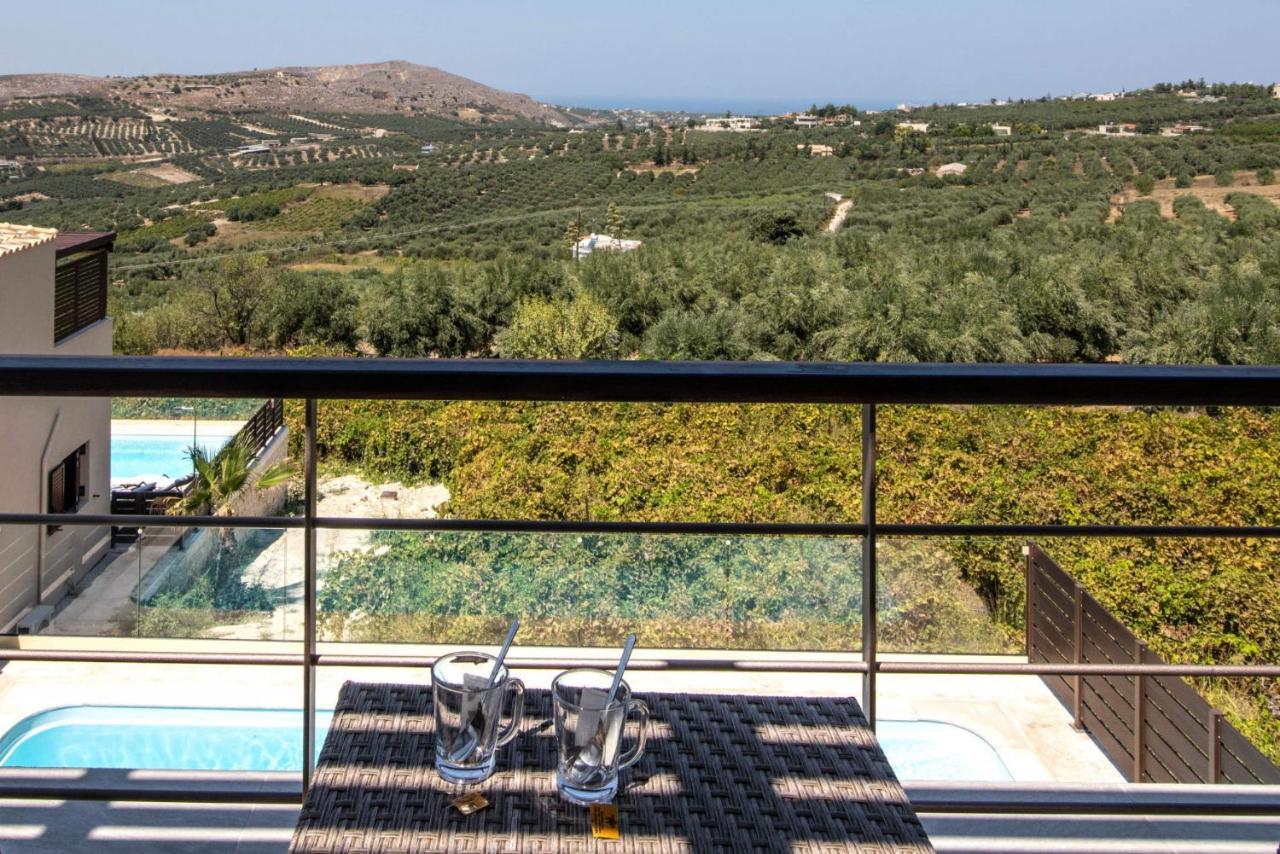 Brand New Plyto - Amazing Views - Heated Pool Villa *