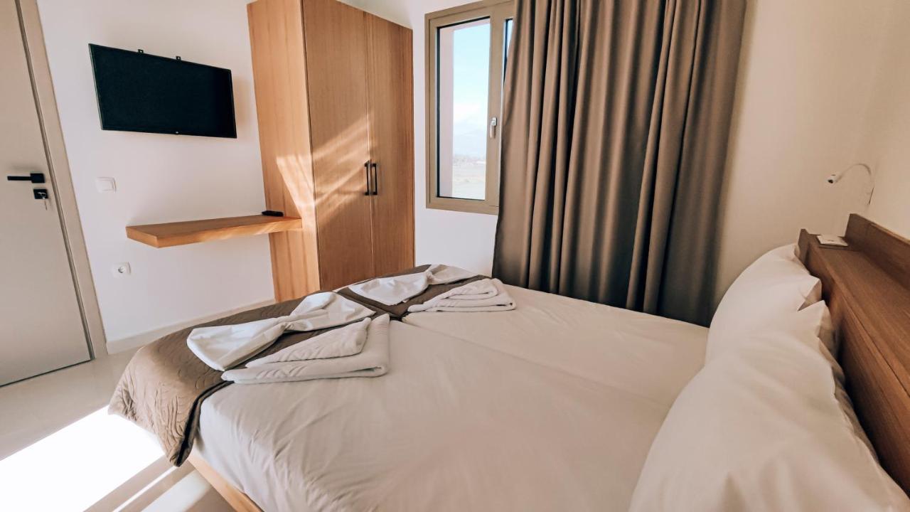 Irini. Seaview - - Pool - Privacy Tympaki