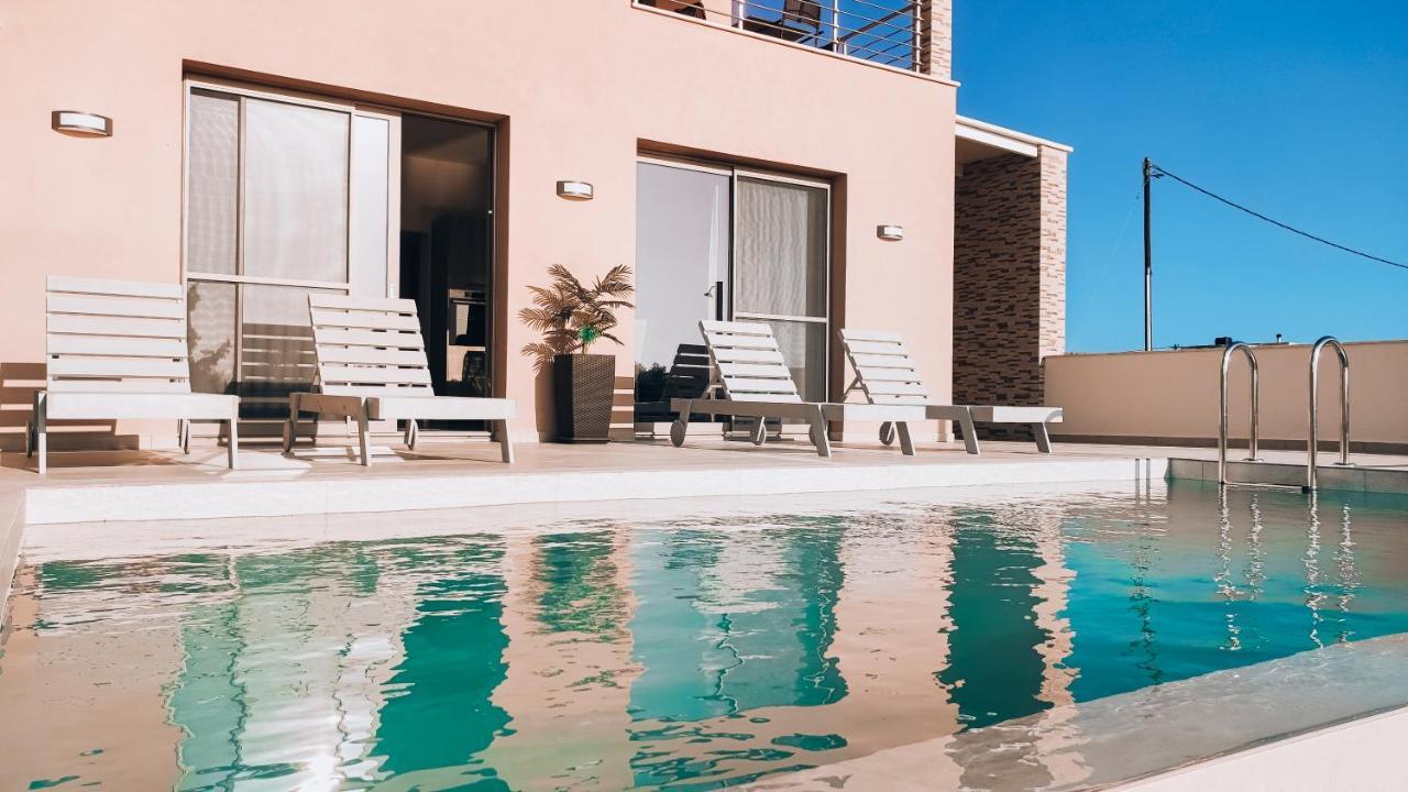 Irini. Seaview - - Pool - Privacy Villa *