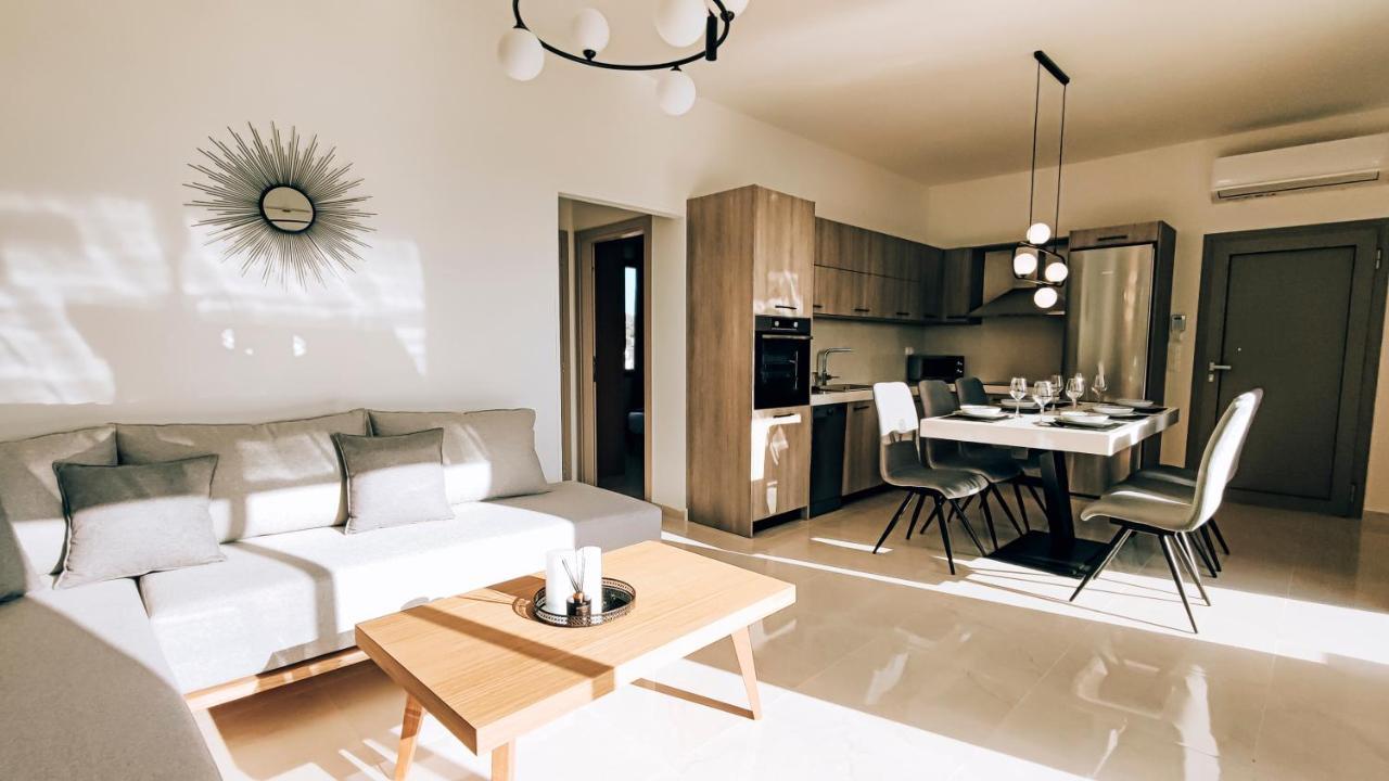 Irini. Seaview - - Pool - Privacy Villa Tympaki