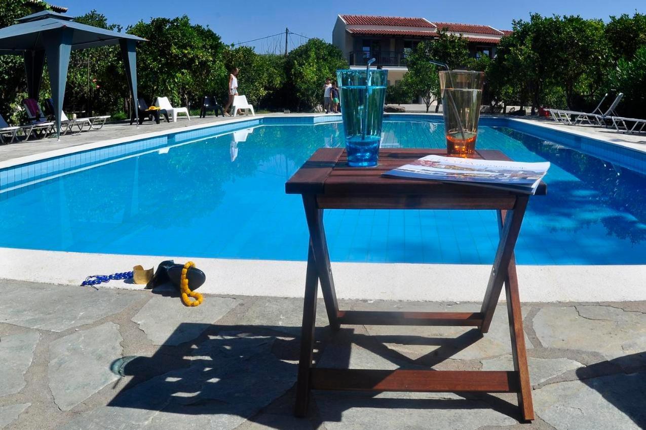 Orange Grove Apartment *