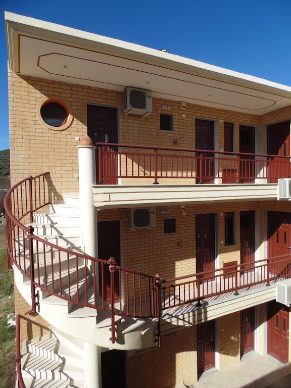 House Sartios *