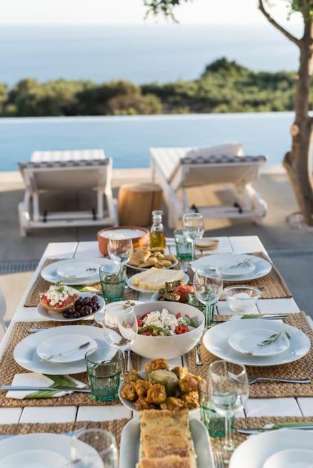Olvia Sfakia